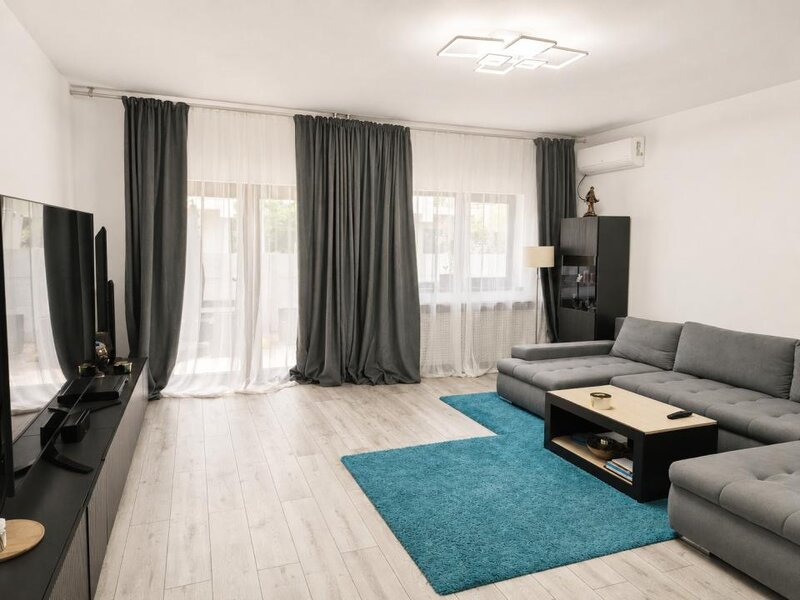 Ilfov Casa P+1+ mansarda, curte amenajata cu 4 locuri de parcare, luminoasa
